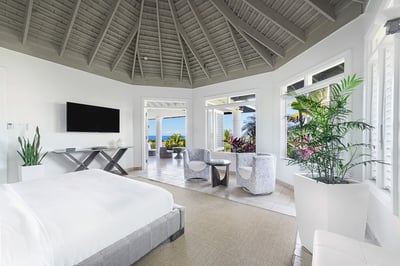 Luxury Villa Photo #31