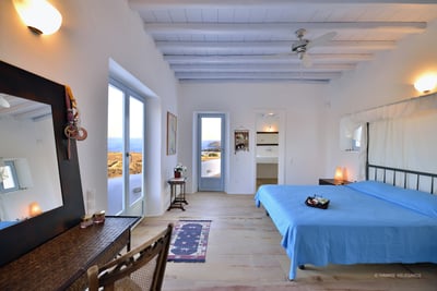 Luxury Villa Photo #12