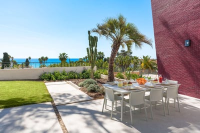 Luxury Villa Photo #15