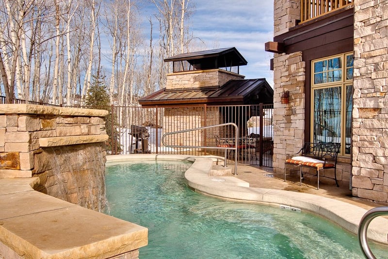 Silver Strike Lodge 2 BDM Condo