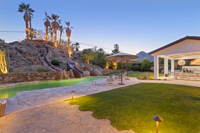 Great lighting to enjoy the yard at any time of day