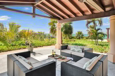 Luxury Villa Photo #16