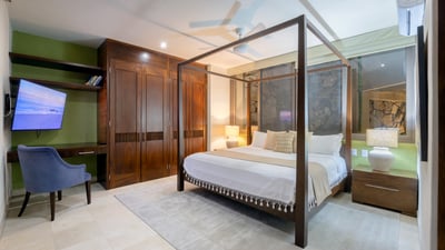 Luxury Villa Photo #45