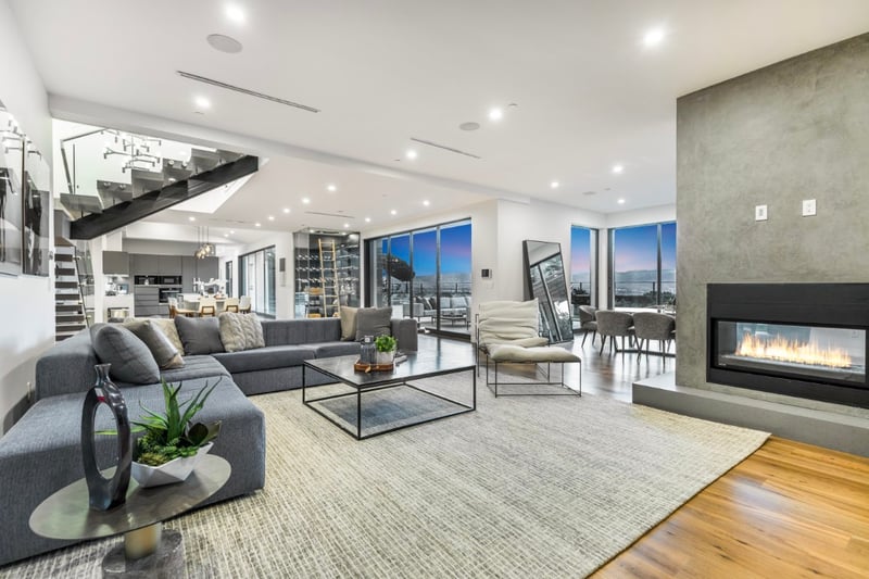 Skyline Luxury Haven