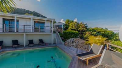 Luxury Villa Photo #3