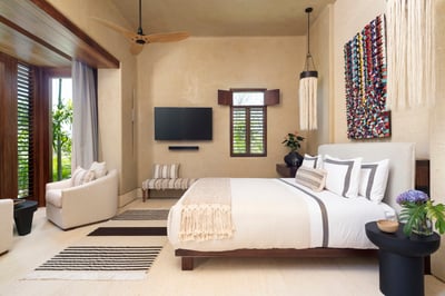 Luxury Villa Photo #22