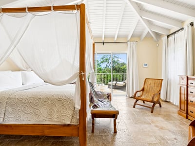 Luxury Villa Photo #38