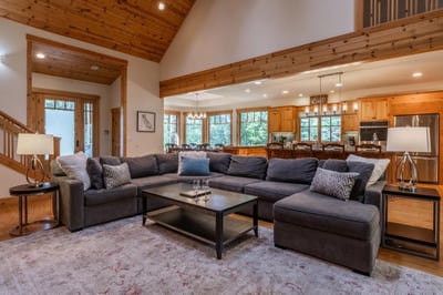 Luxury Villa Photo #3