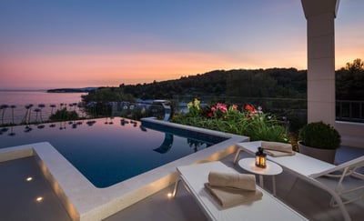 Luxury Villa Photo #12