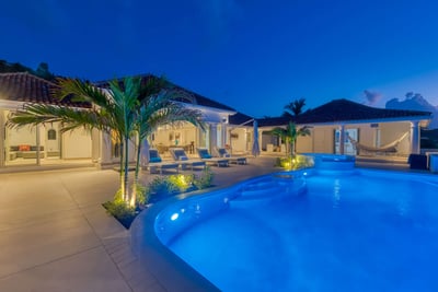 Luxury Villa Photo #6