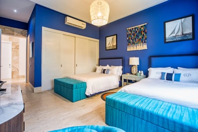 Luxury Villa Photo #34