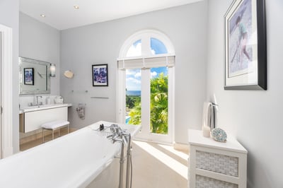 Luxury Villa Photo #19
