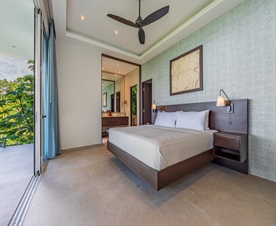 Luxury Villa Photo #28
