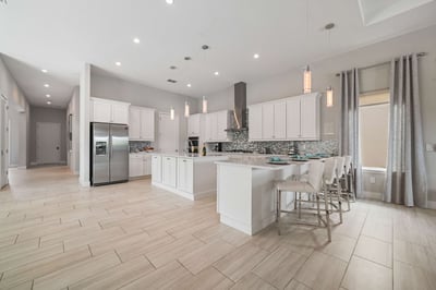 Luxury Villa Photo #15
