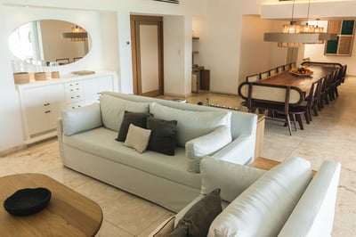Luxury Villa Photo #18