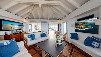 Living & Dining Area