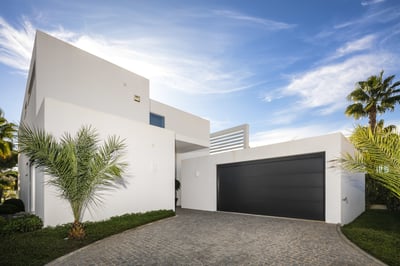 Luxury Villa Photo #31