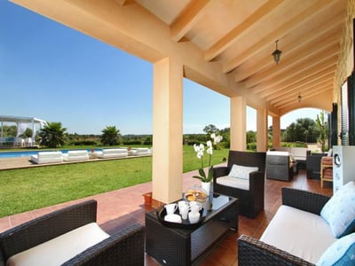 Luxury Villa Photo #4