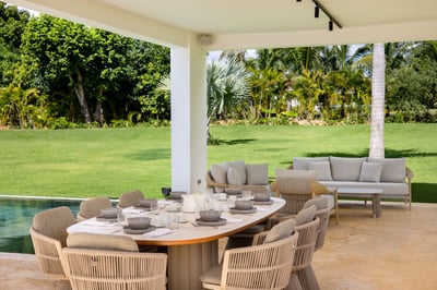 Luxury Villa Photo #16