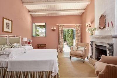Luxury Villa Photo #30