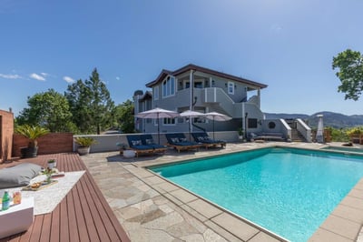Luxury Villa Photo #6