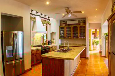 Luxury Villa Photo #21