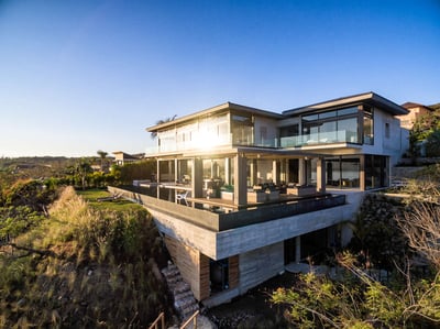 Luxury Villa Photo #8