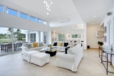 Luxury Villa Photo #16