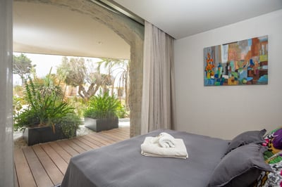 Luxury Villa Photo #34