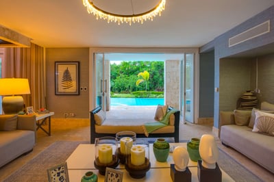 Luxury Villa Photo #43