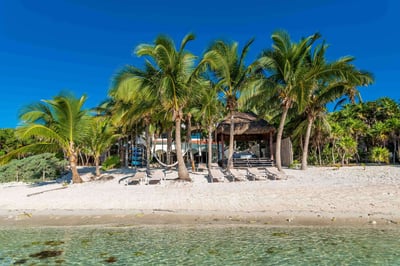 Luxury Villa Photo #23