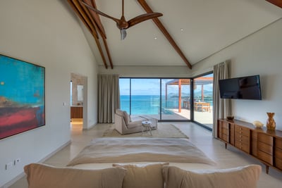 Luxury Villa Photo #33