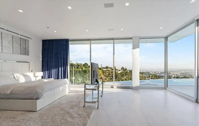 Luxury Villa Photo #42