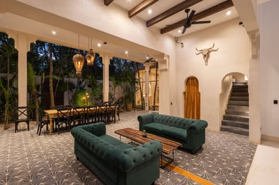 Luxury Villa Photo #16