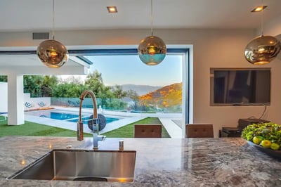 Luxury Villa Photo #31
