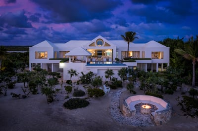 Luxury Villa Photo #12