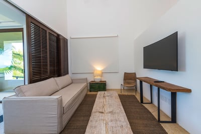Luxury Villa Photo #33