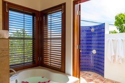 Luxury Villa Photo #15