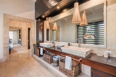 Luxury Villa Photo #28