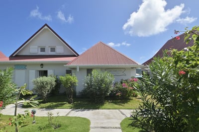 Luxury Villa Photo #3