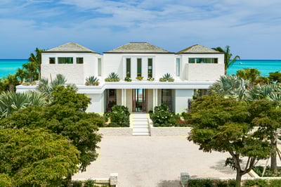 Luxury Villa Photo #9