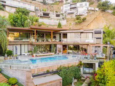 Luxury Villa Photo #2