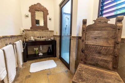 Luxury Villa Photo #36