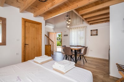 Luxury Villa Photo #76