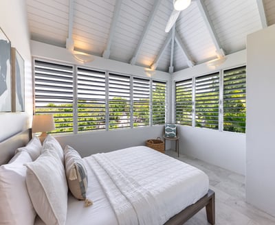 Luxury Villa Photo #31