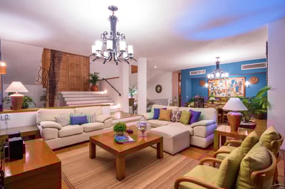 Luxury Villa Photo #9