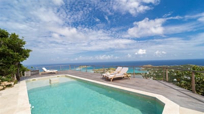 Luxury Villa Photo #3