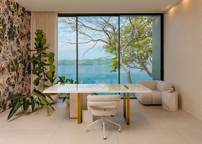 Luxury Villa Photo #17