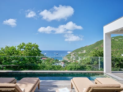 Luxury Villa Photo #4