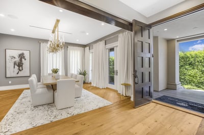 Luxury Villa Photo #35